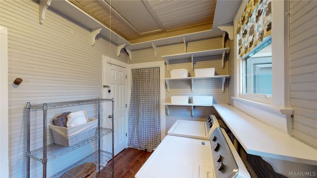 1827 CAPITOL Avenue, Montgomery, AL 36107