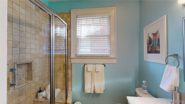 1827 CAPITOL Avenue, Montgomery, AL 36107