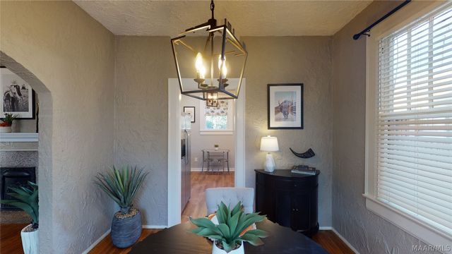 1827 CAPITOL Avenue, Montgomery, AL 36107