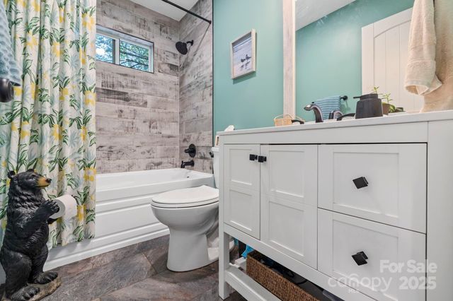 300 Wilson Drive, Brevard, NC 28712