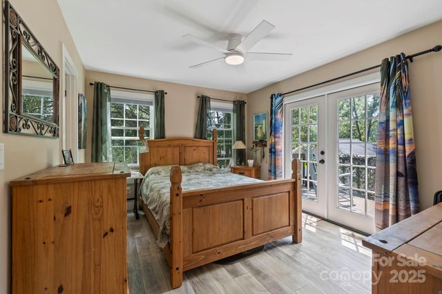 300 Wilson Drive, Brevard, NC 28712