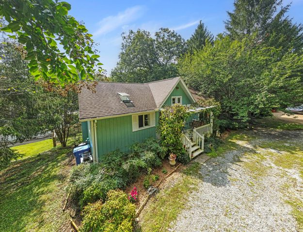 300 Wilson Drive, Brevard, NC 28712