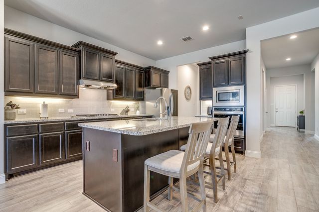 1005 Thicket Drive, Mansfield, TX 76063