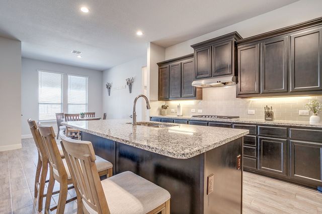 1005 Thicket Drive, Mansfield, TX 76063