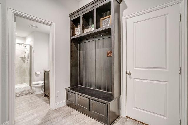 1005 Thicket Drive, Mansfield, TX 76063