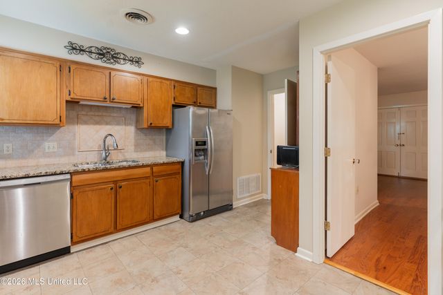 715 Tanglewood Drive, Clinton, MS 39056