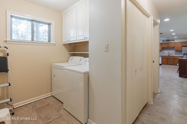 715 Tanglewood Drive, Clinton, MS 39056