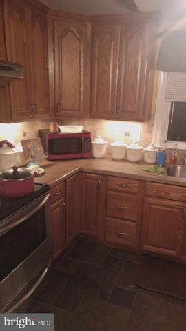 1787 HENDRICKS RD, Harleysville, PA 19438