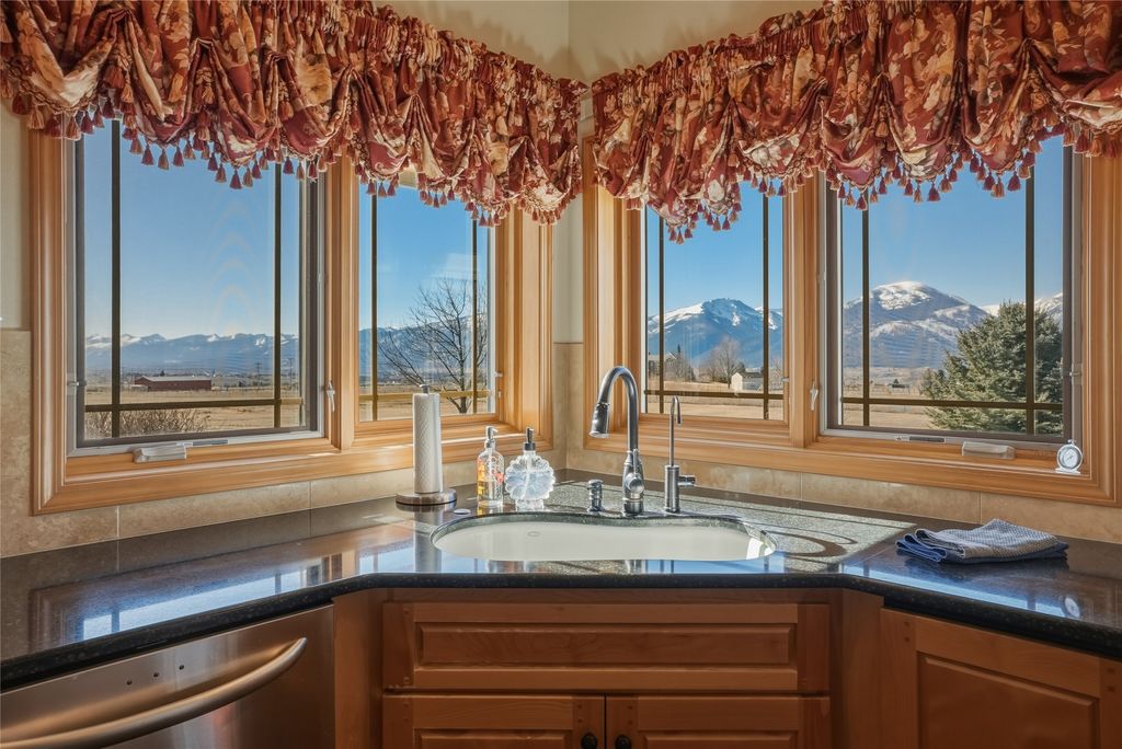 460 Windwalker Trail, Stevensville, MT 59870 photo 17