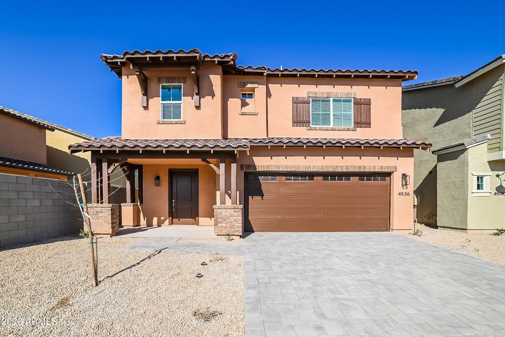 4536 E GRANDVIEW Street, Mesa, AZ 85205