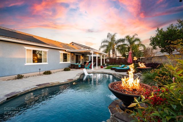 425 Rockcliff Ct, Roseville, CA 95747