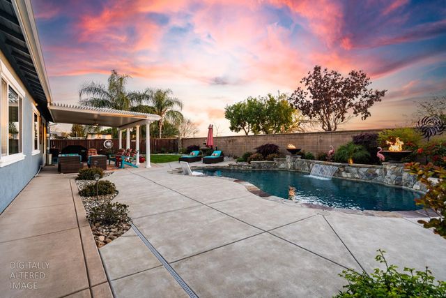 425 Rockcliff Ct, Roseville, CA 95747