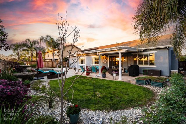 425 Rockcliff Ct, Roseville, CA 95747