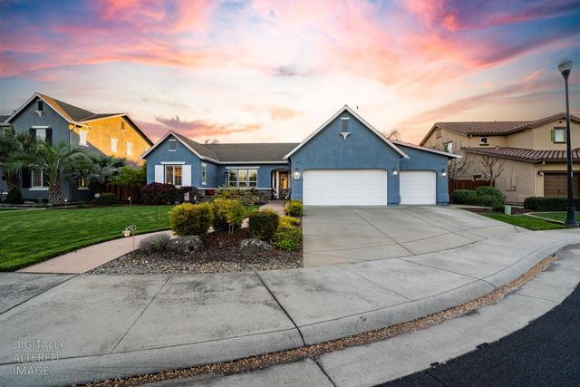 425 Rockcliff Ct, Roseville, CA 95747