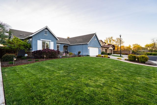 425 Rockcliff Ct, Roseville, CA 95747