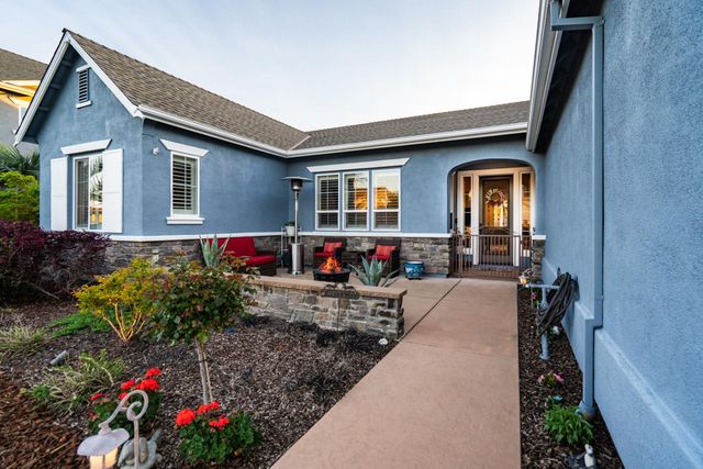 425 Rockcliff Ct, Roseville, CA 95747