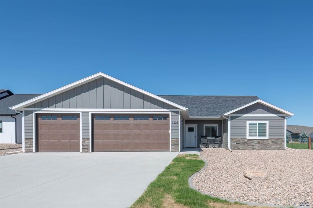 3923 POWDER RIVER AVE, Spearfish, SD 57783