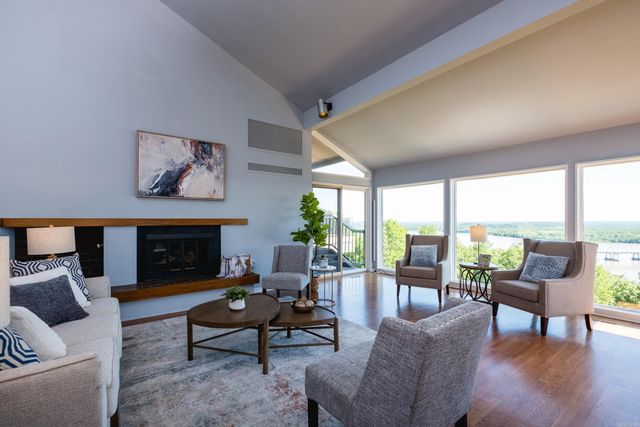 1 Rivers Edge Drive, Little Rock, AR 72227