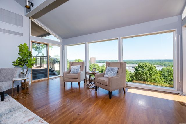 1 Rivers Edge Drive, Little Rock, AR 72227