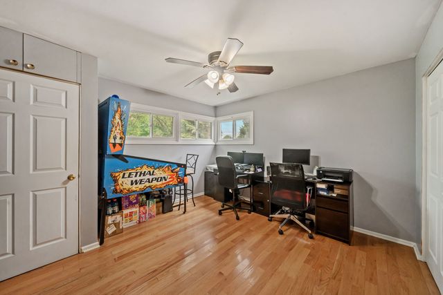 8243 N Washington Street, Niles, IL 60714