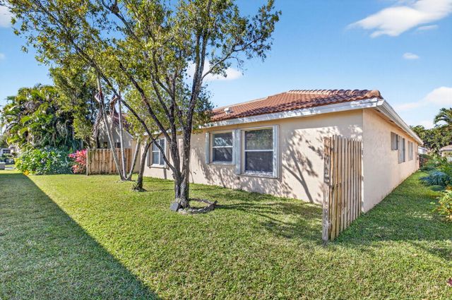 9651 Honeybell Circle, Boynton Beach, FL 33437