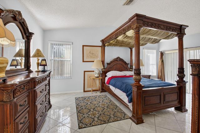 9651 Honeybell Circle, Boynton Beach, FL 33437