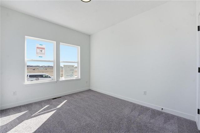 1225 SE Windbreak Drive, Lee's Summit, MO 64081
