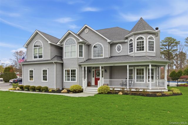 103 Pine Street, Port Jefferson Station, NY 11776