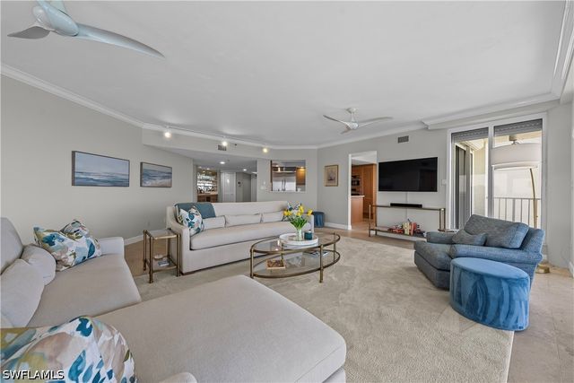 8111 Bay Colony DR 1904, Naples, FL 34108