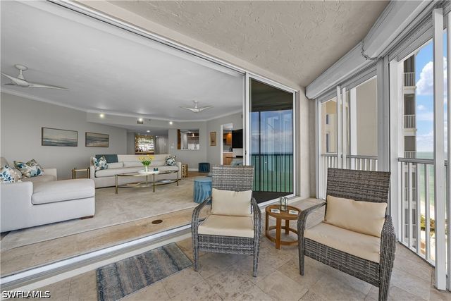 8111 Bay Colony DR 1904, Naples, FL 34108