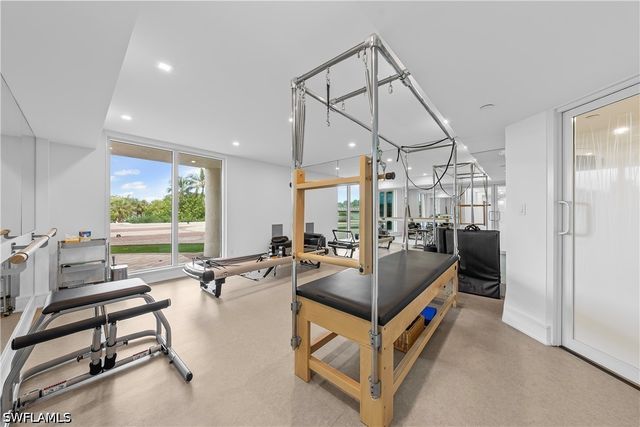 8111 Bay Colony DR 1904, Naples, FL 34108