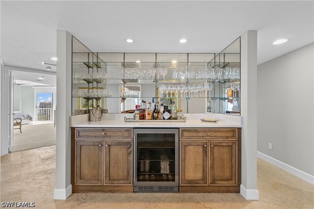 8111 Bay Colony DR 1904, Naples, FL 34108