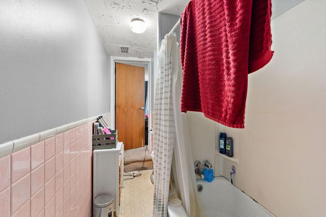 437 Wheeler Street N, Saint Paul, MN 55104