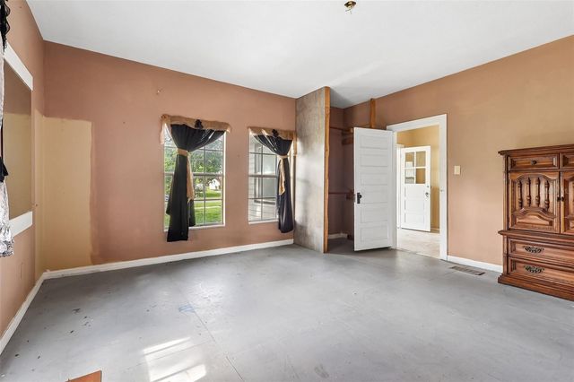 3701 E WARM SPRINGS AVE, Coleman, FL 33521