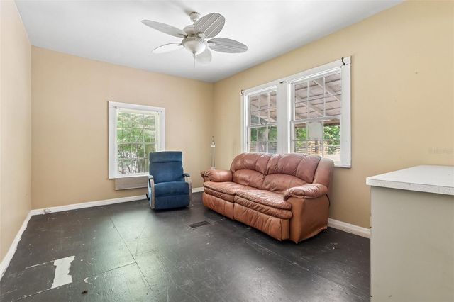3701 E WARM SPRINGS AVE, Coleman, FL 33521