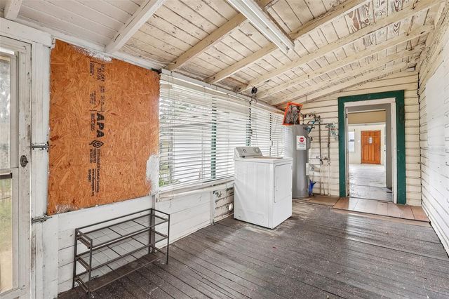 3701 E WARM SPRINGS AVE, Coleman, FL 33521