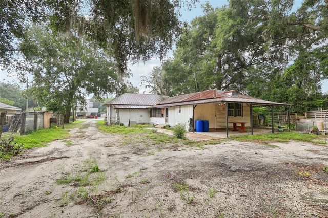 3701 E WARM SPRINGS AVE, Coleman, FL 33521