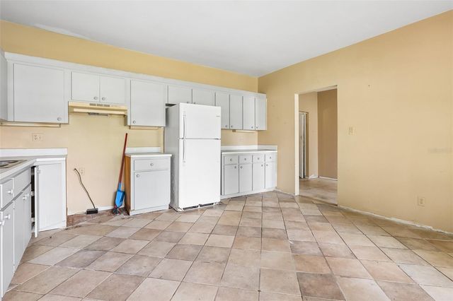 3701 E WARM SPRINGS AVE, Coleman, FL 33521