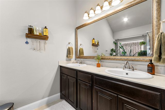 128 Hillcrest Way, Crandall, TX 75114