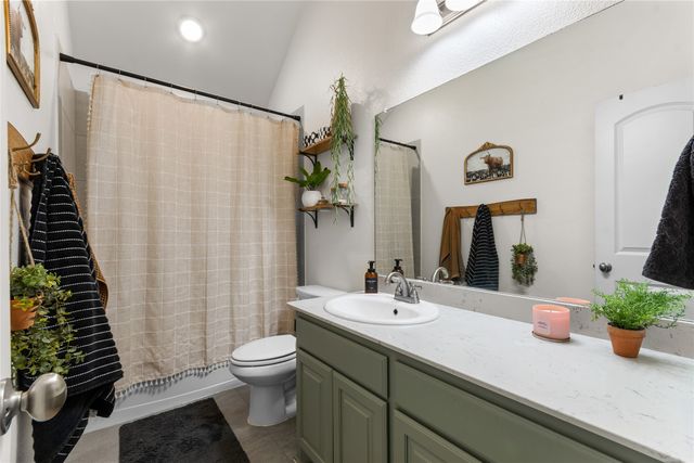 128 Hillcrest Way, Crandall, TX 75114