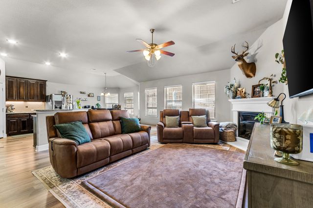 128 Hillcrest Way, Crandall, TX 75114