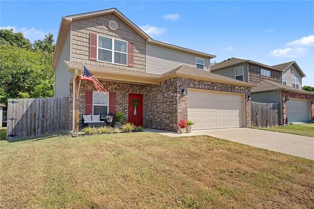 4738 W Hoover Loop, Fayetteville, AR 72704