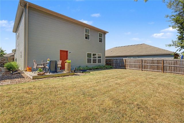 4738 W Hoover Loop, Fayetteville, AR 72704