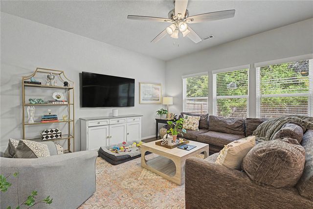 4738 W Hoover Loop, Fayetteville, AR 72704