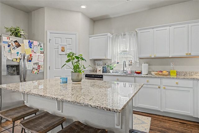 4738 W Hoover Loop, Fayetteville, AR 72704