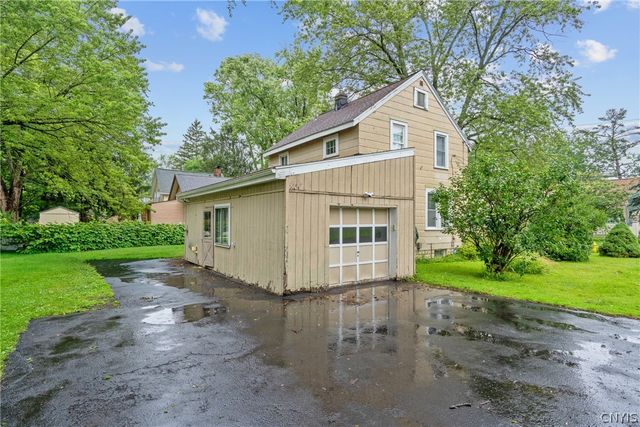 401 Richfield Boulevard, Salina, NY 13211