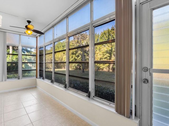 100 Spring Lake Drive 107, Vero Beach, FL 32962