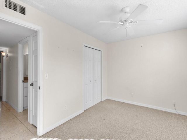 100 Spring Lake Drive 107, Vero Beach, FL 32962