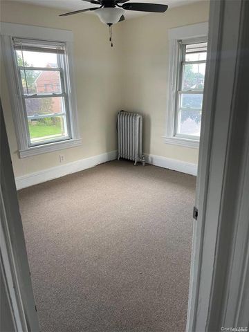 40 Southard Avenue, Rockville Centre, NY 11570