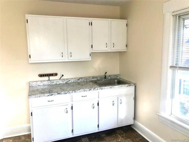 40 Southard Avenue, Rockville Centre, NY 11570